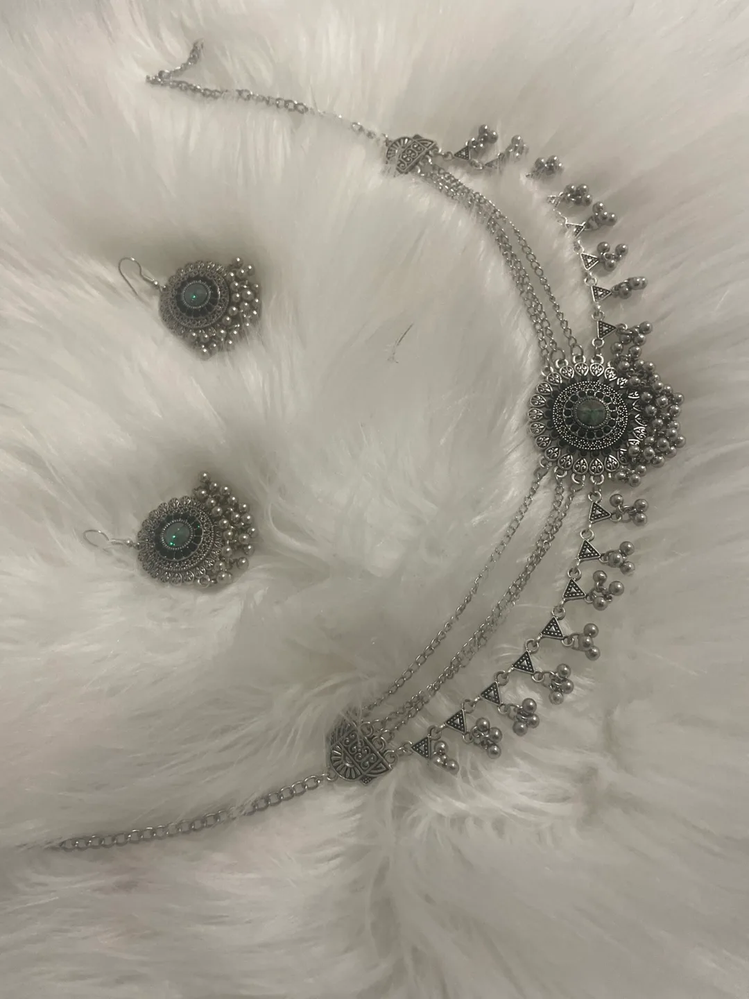 Silver Tone Necklace & Earring Set image indicator(3)