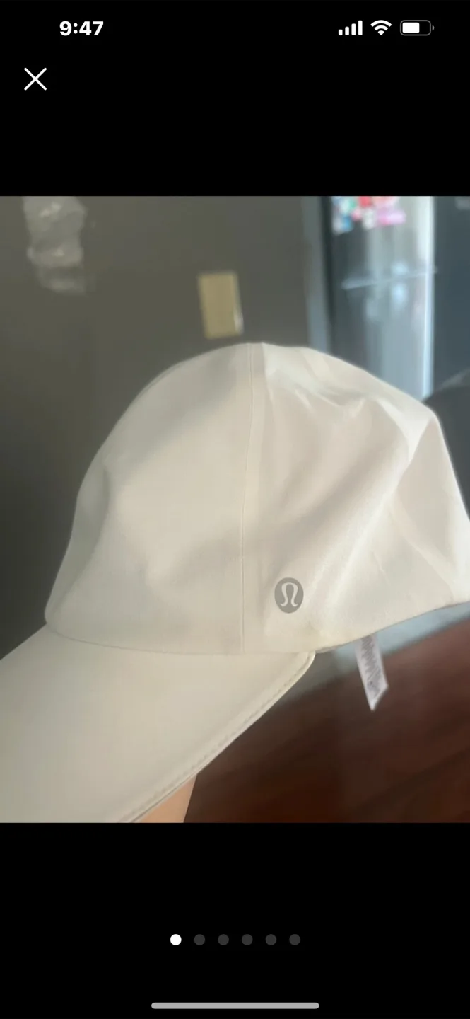 Lululemon White Cap thumbnail