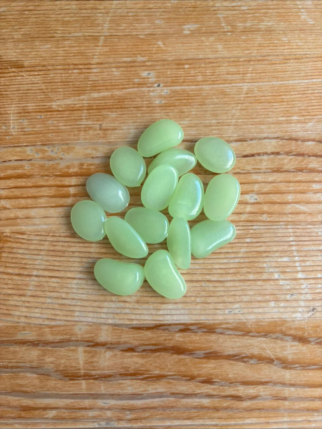 Glow in the Dark Pebbles thumbnail