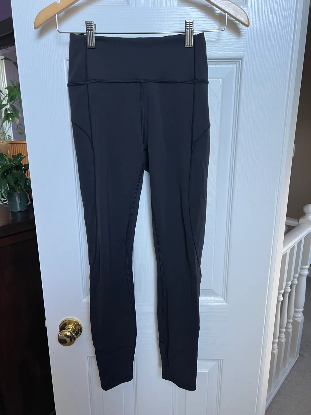 Lululemon Black Leggings - Size 4 thumbnail