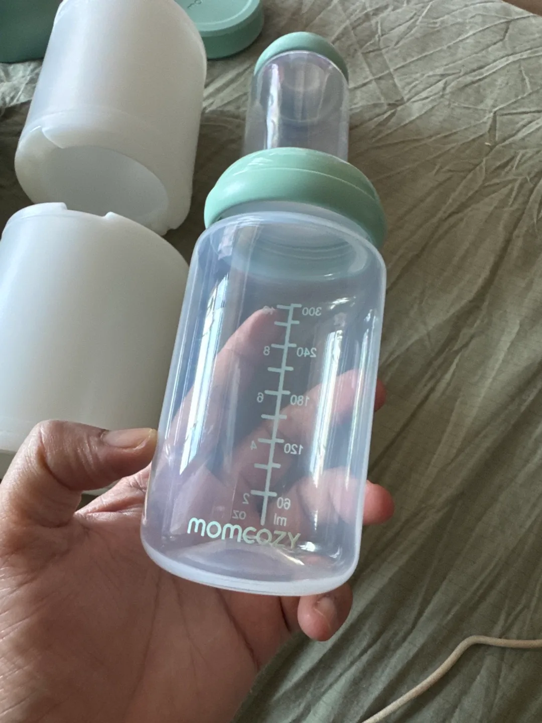 Momcozy Breast Milk Cooler - New! image indicator(7)