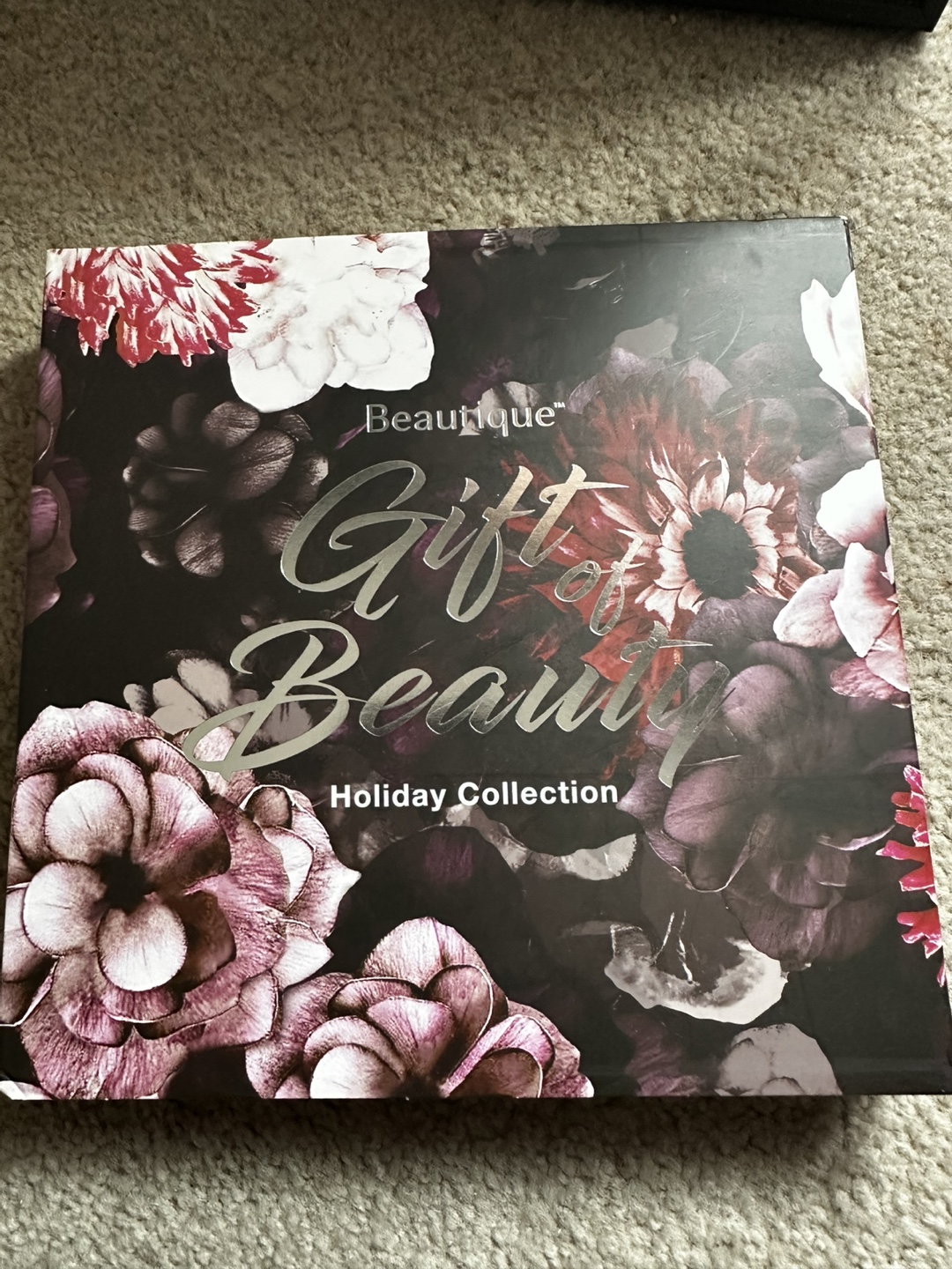 Beautique Gift of Beauty Holiday Collection