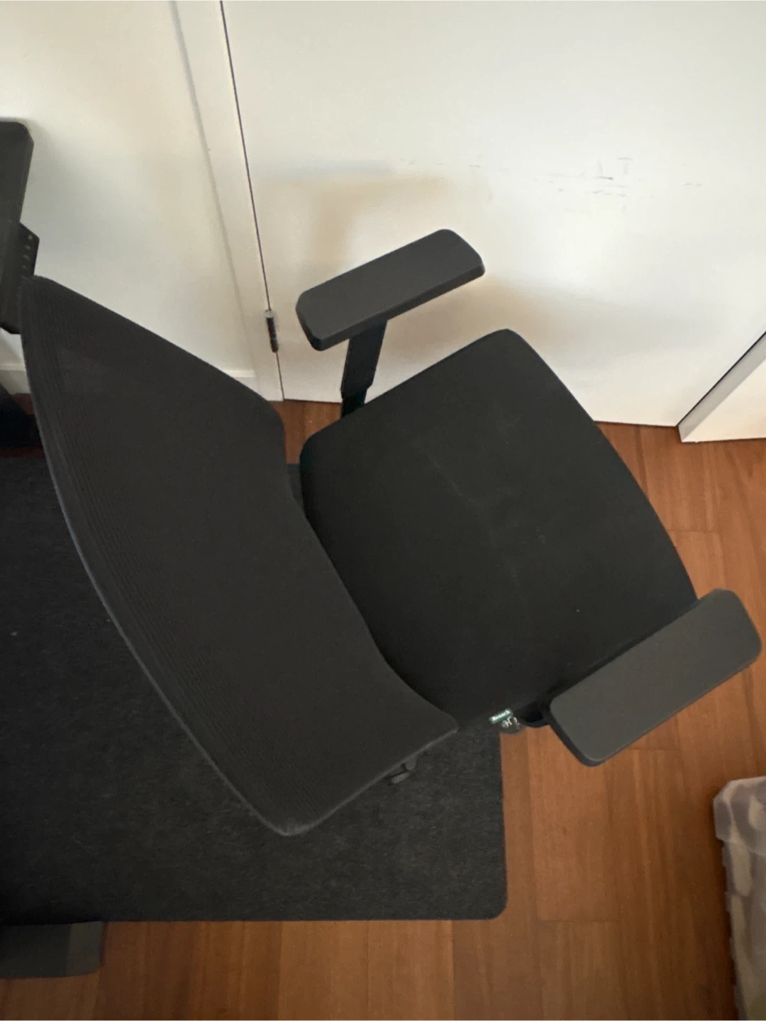 Branch - Black Office Chair - photo 3