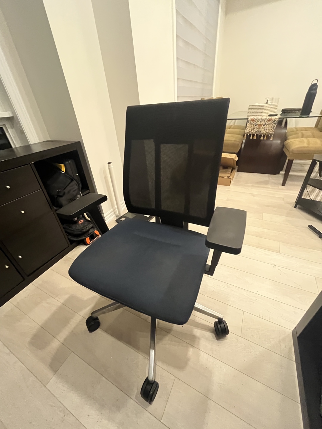 Ergonomic Office Chair - Black - photo 2