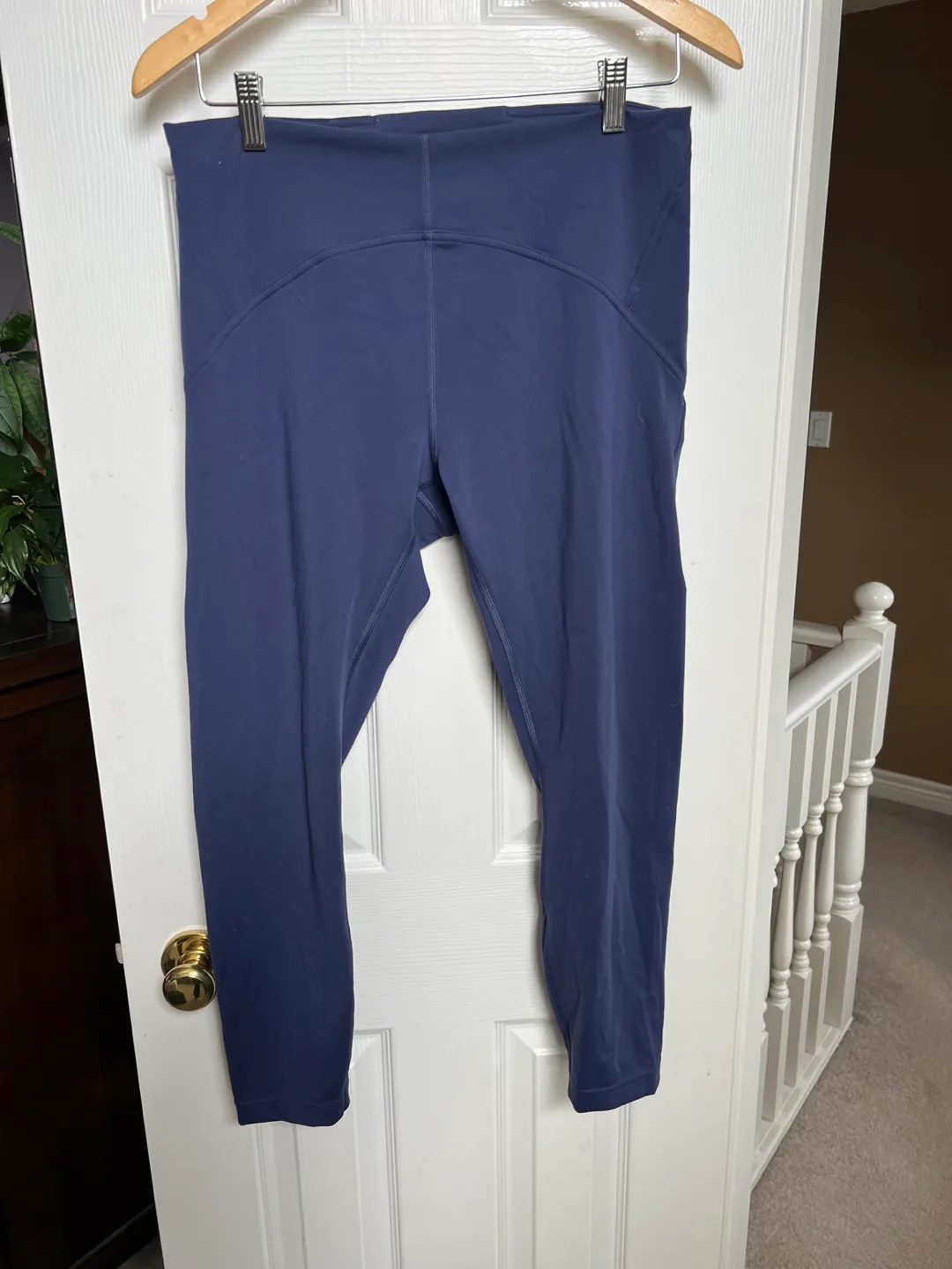 Lululemon leggings - Size 12 - Navy Blue thumbnail