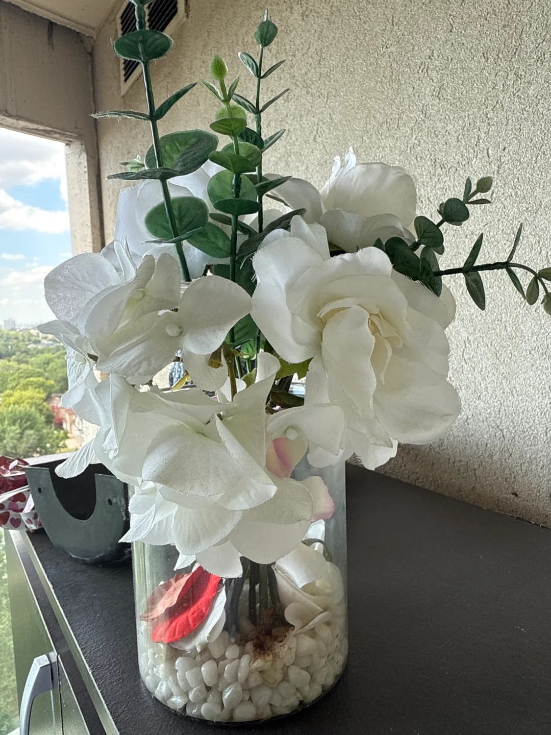 Floral Arrangement in Glass Vase thumbnail