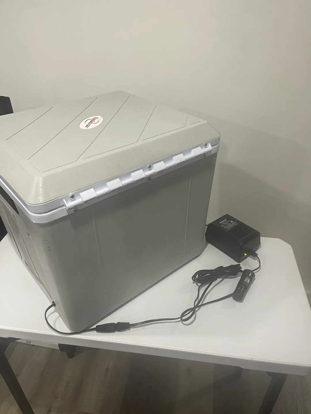 Koolatron P97 Voyager Cooler/Warmer image indicator(6)