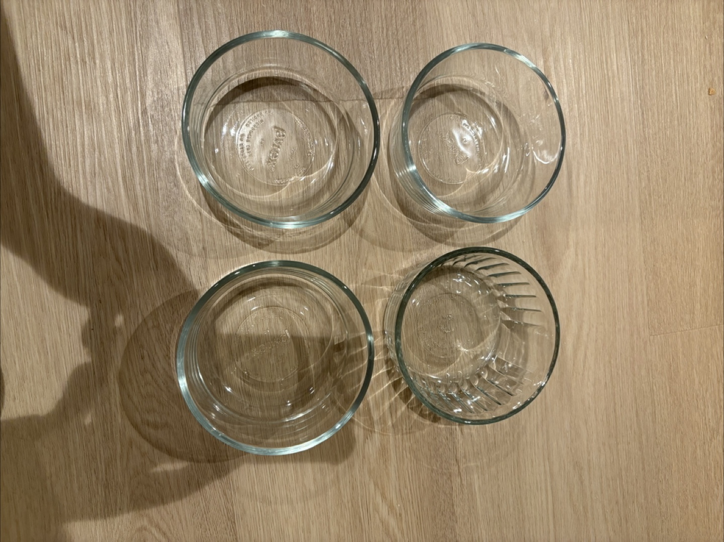 Pyrex Glass Bowls (Set of 4)