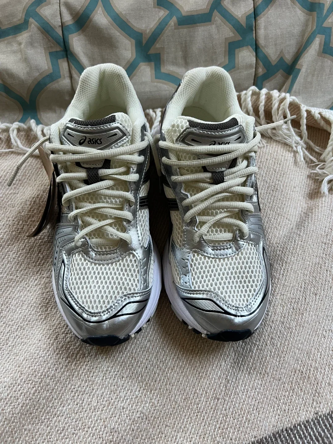 ASICS Kayana 14 white size 8.5 thumbnail