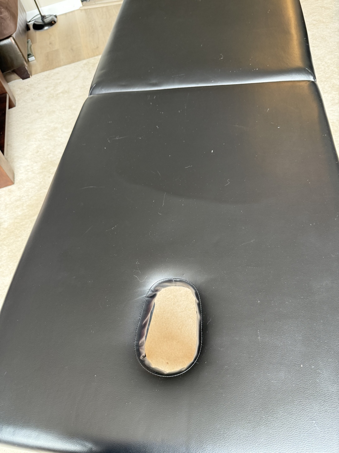 Black massage table - photo 2