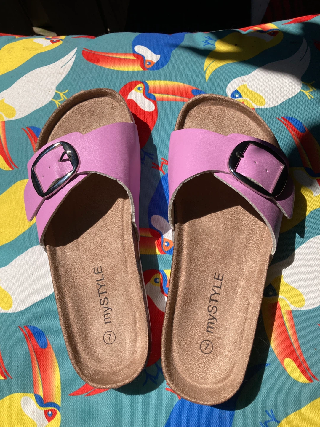 Summer sandals