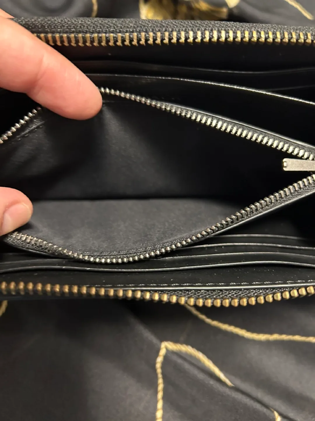 Coach Wallet image indicator(9)