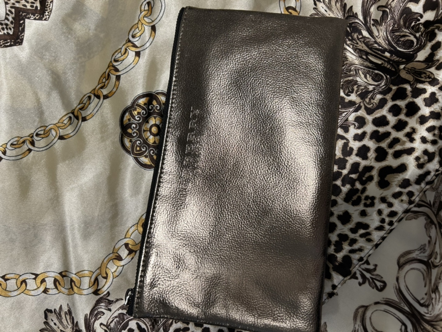 Burberry Beauty Metallic Pouch - photo 3