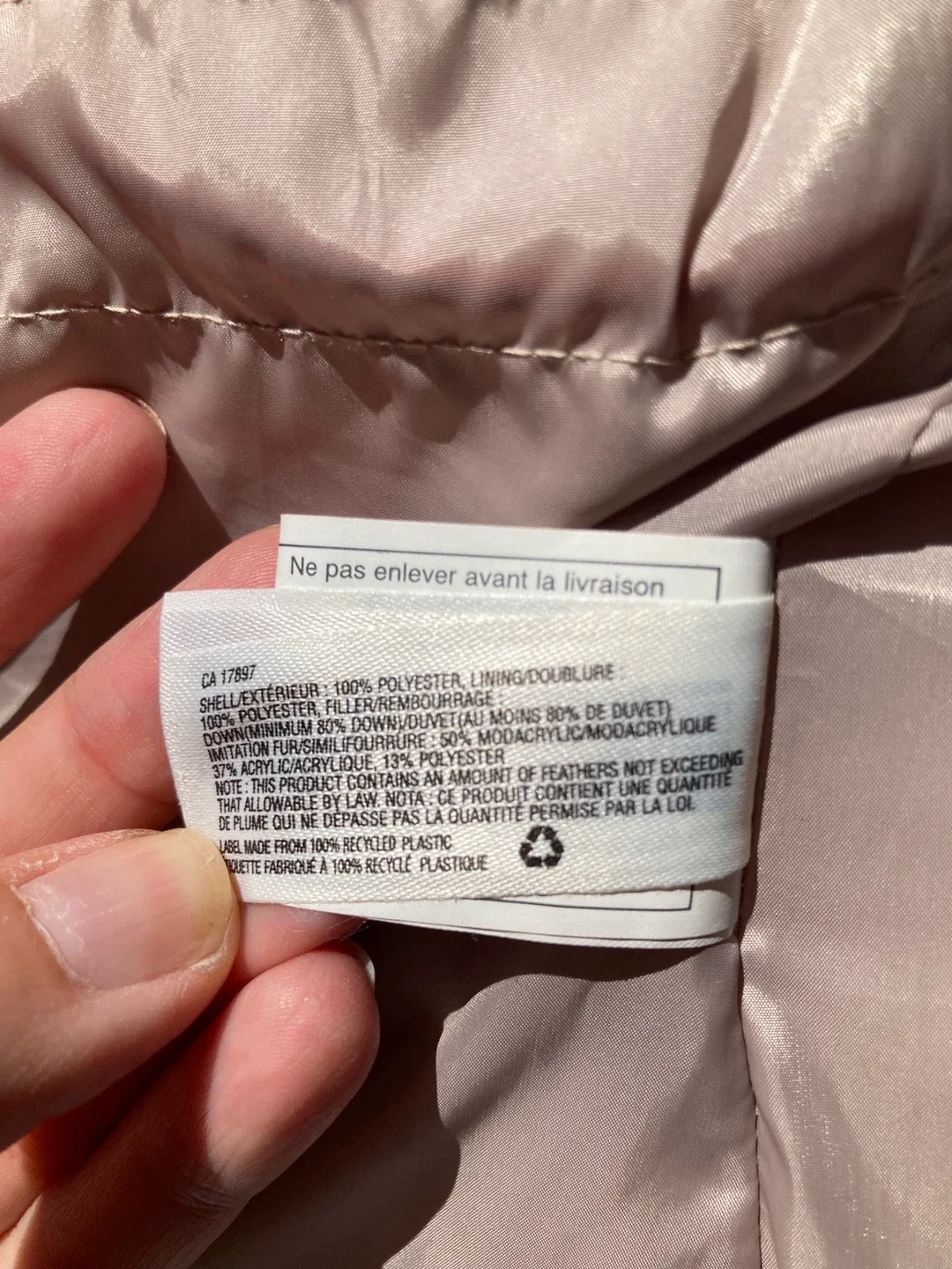 Gap winter vest image indicator(5)