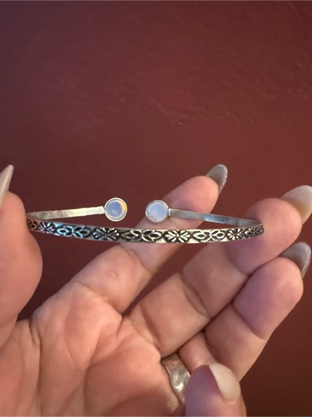 Silver Tone Bangle Bracelet with Moonstone-like Beads - photo 5
