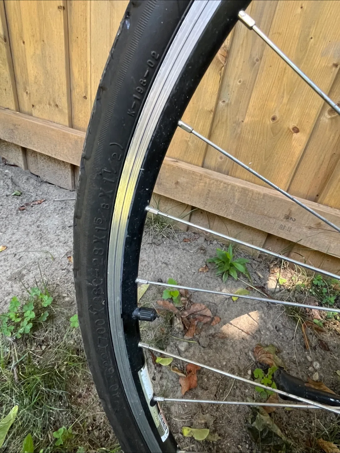 Rocky Mountain Red Hybrid Bicycle image indicator(8)