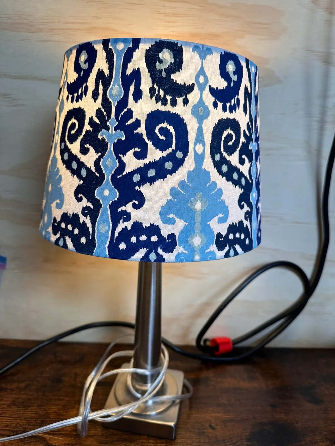 Patterned Table Lamp image indicator(2)