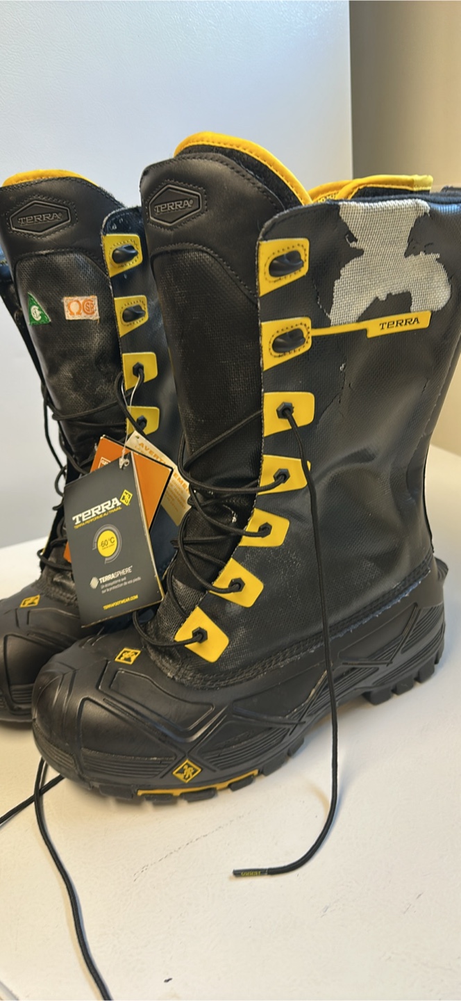 Terra Black & Yellow Winter Boots