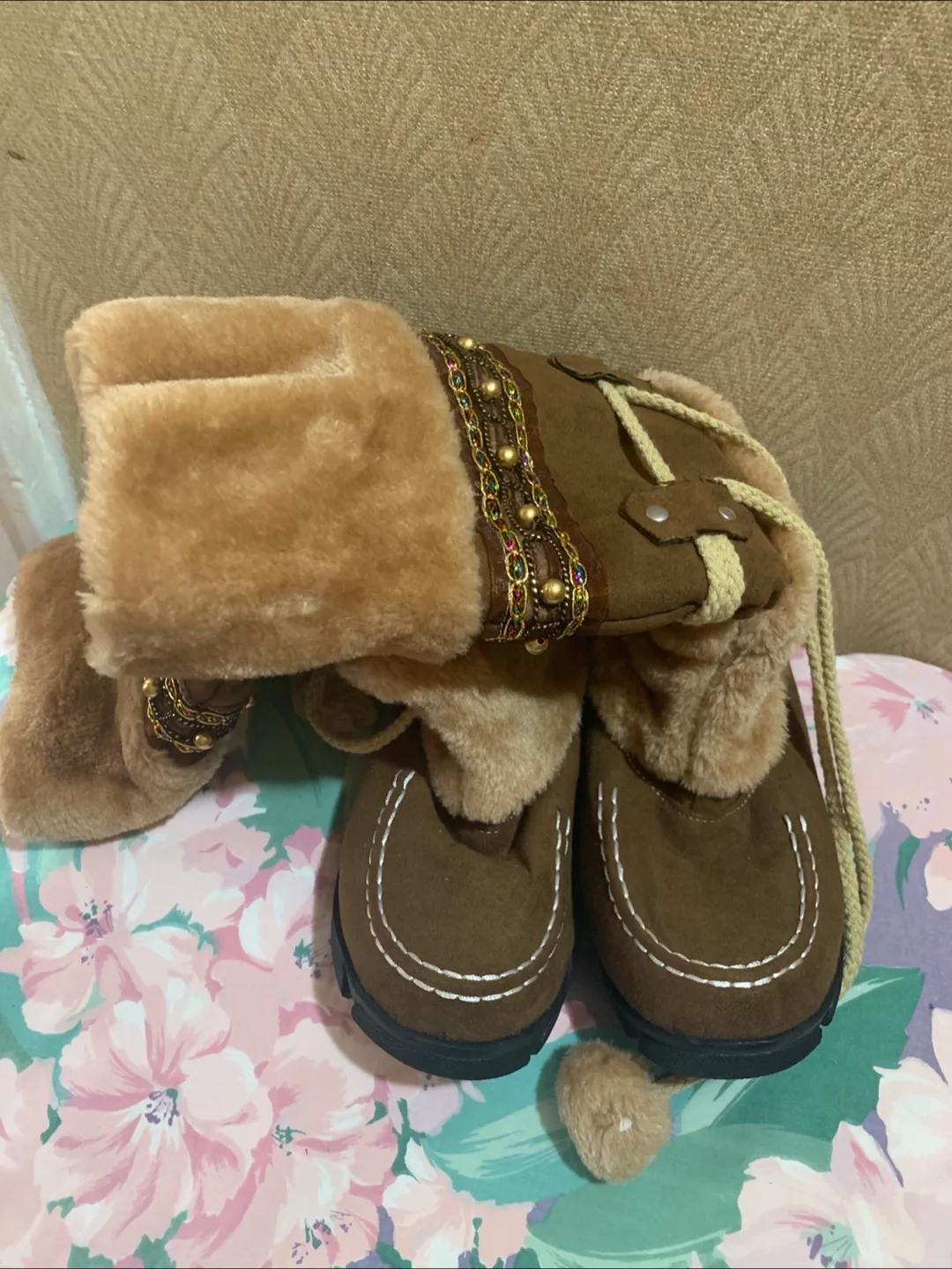 Brown Winter Boots with Faux Fur Trim image indicator(4)