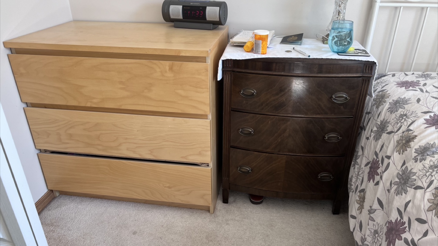 Large estate sale - moving end of month - photo 3