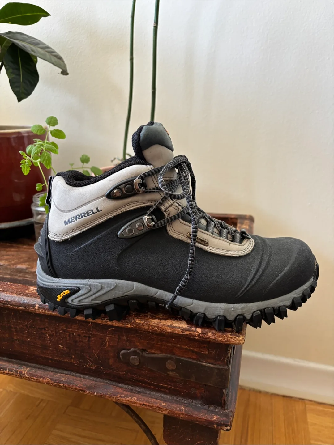 Merrell Waterproof Insulated Winter Hiking Boots image indicator(3)