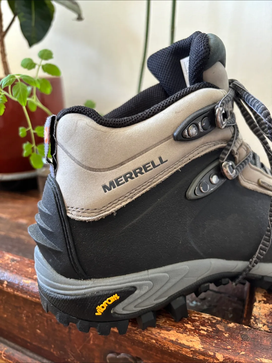 Merrell Waterproof Insulated Winter Hiking Boots image indicator(7)