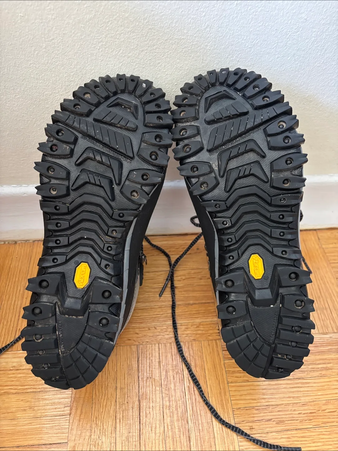 Merrell Waterproof Insulated Winter Hiking Boots image indicator(9)