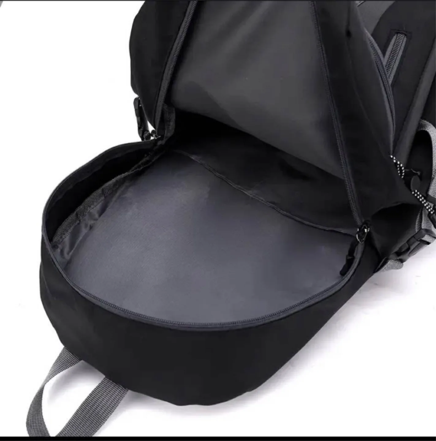 10.57gal Black Oxford Backpack for Hiking, Travel image indicator(3)