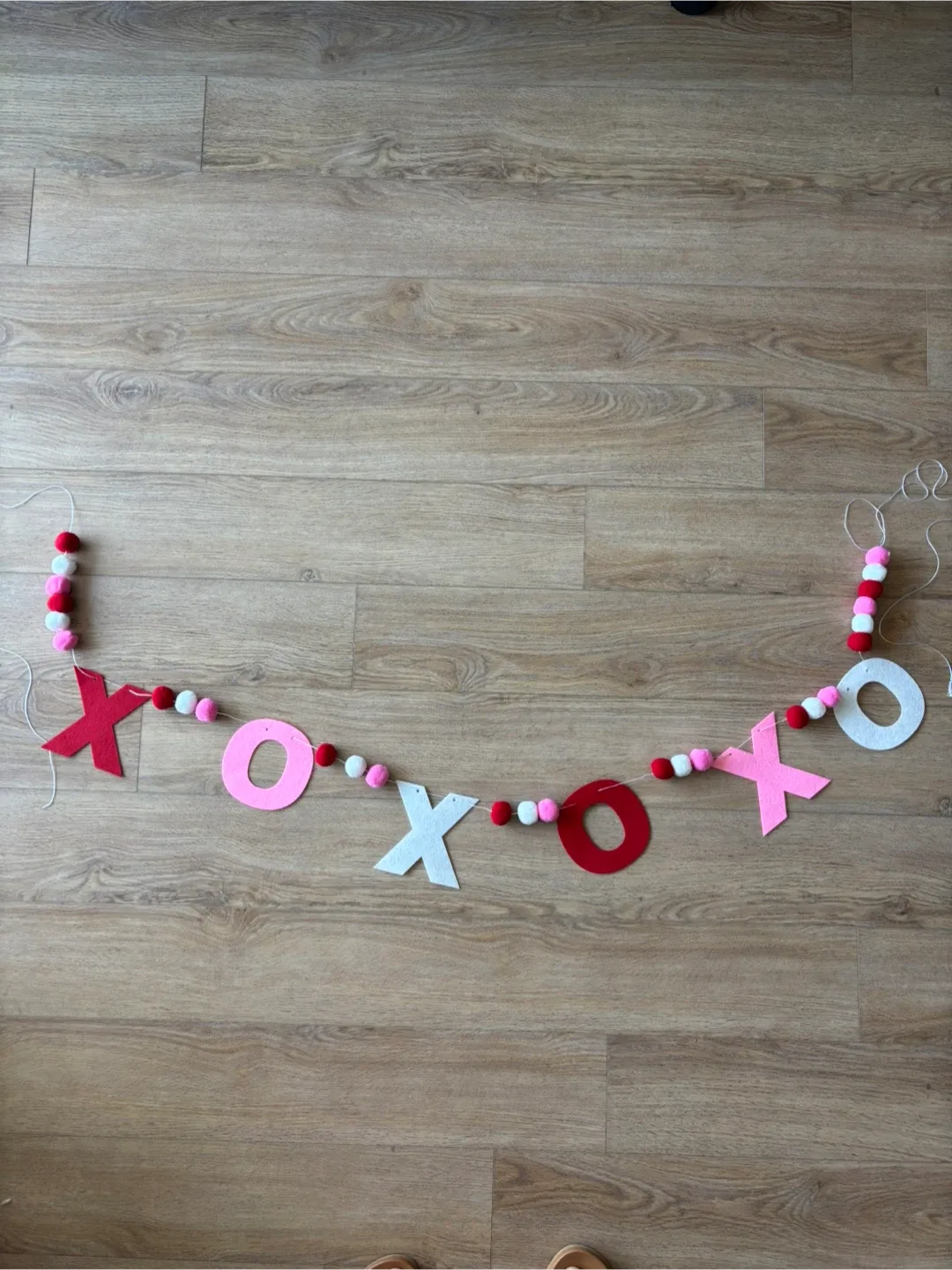 New XOXO Valentine's Day Decorative Garland thumbnail