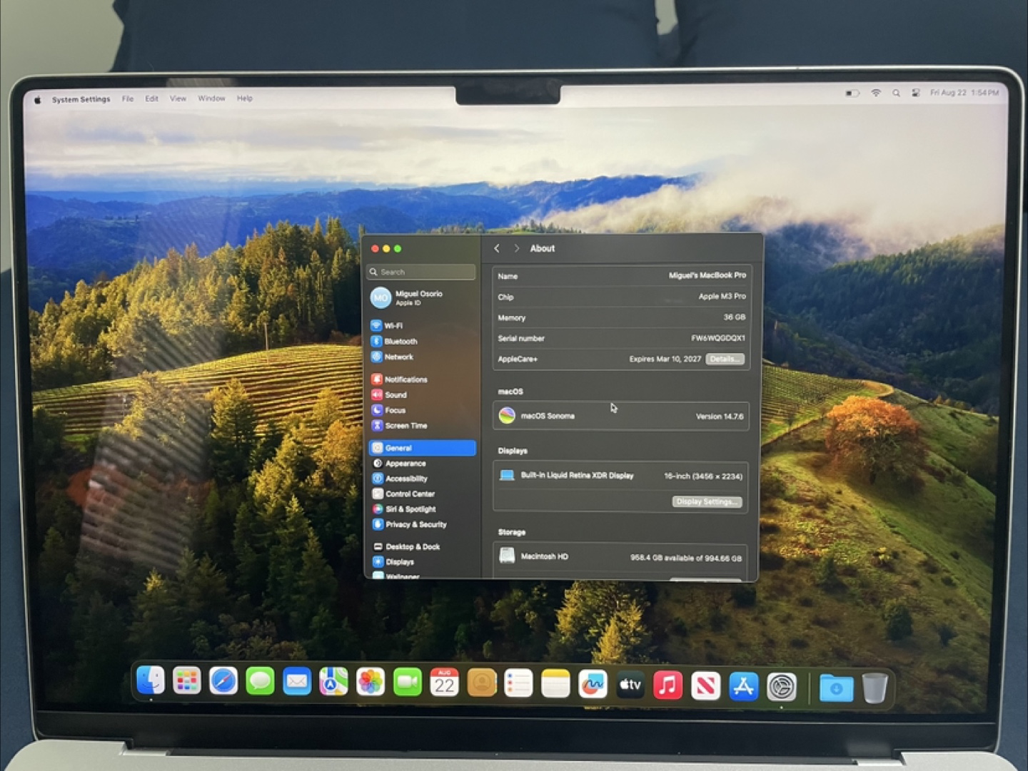 Macbook Pro 16 inches (Nov 2023) 36GB RAM 1 TB Storage