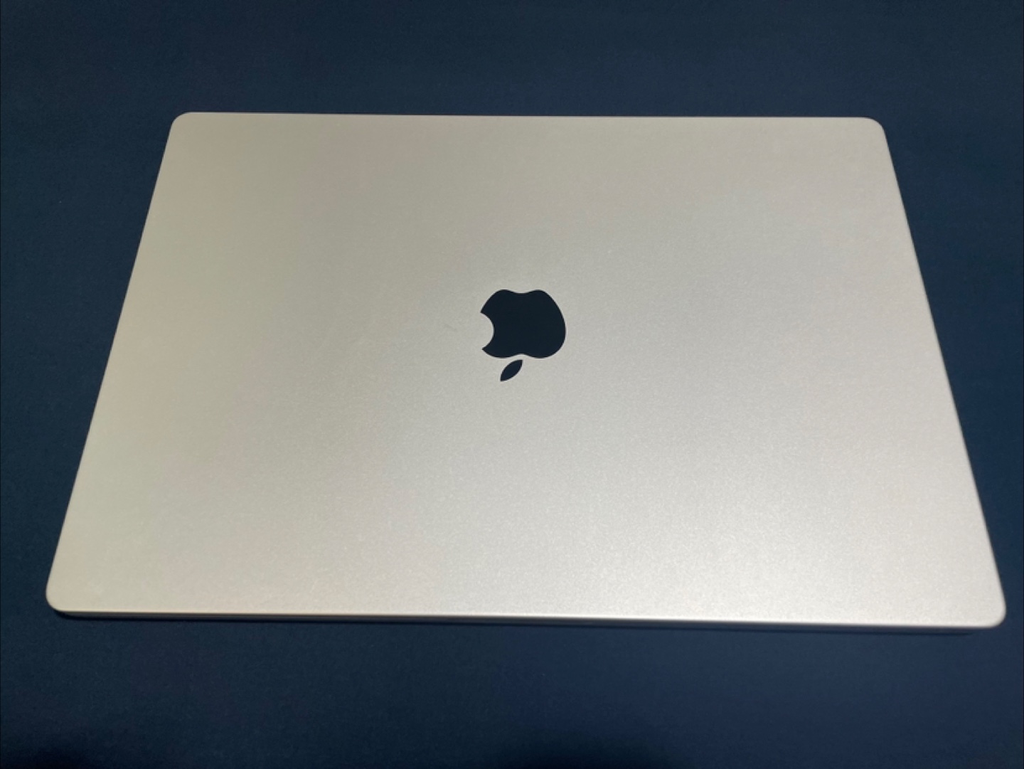 Macbook Pro 16 inches (Nov 2023) 36GB RAM 1 TB Storage - photo 3