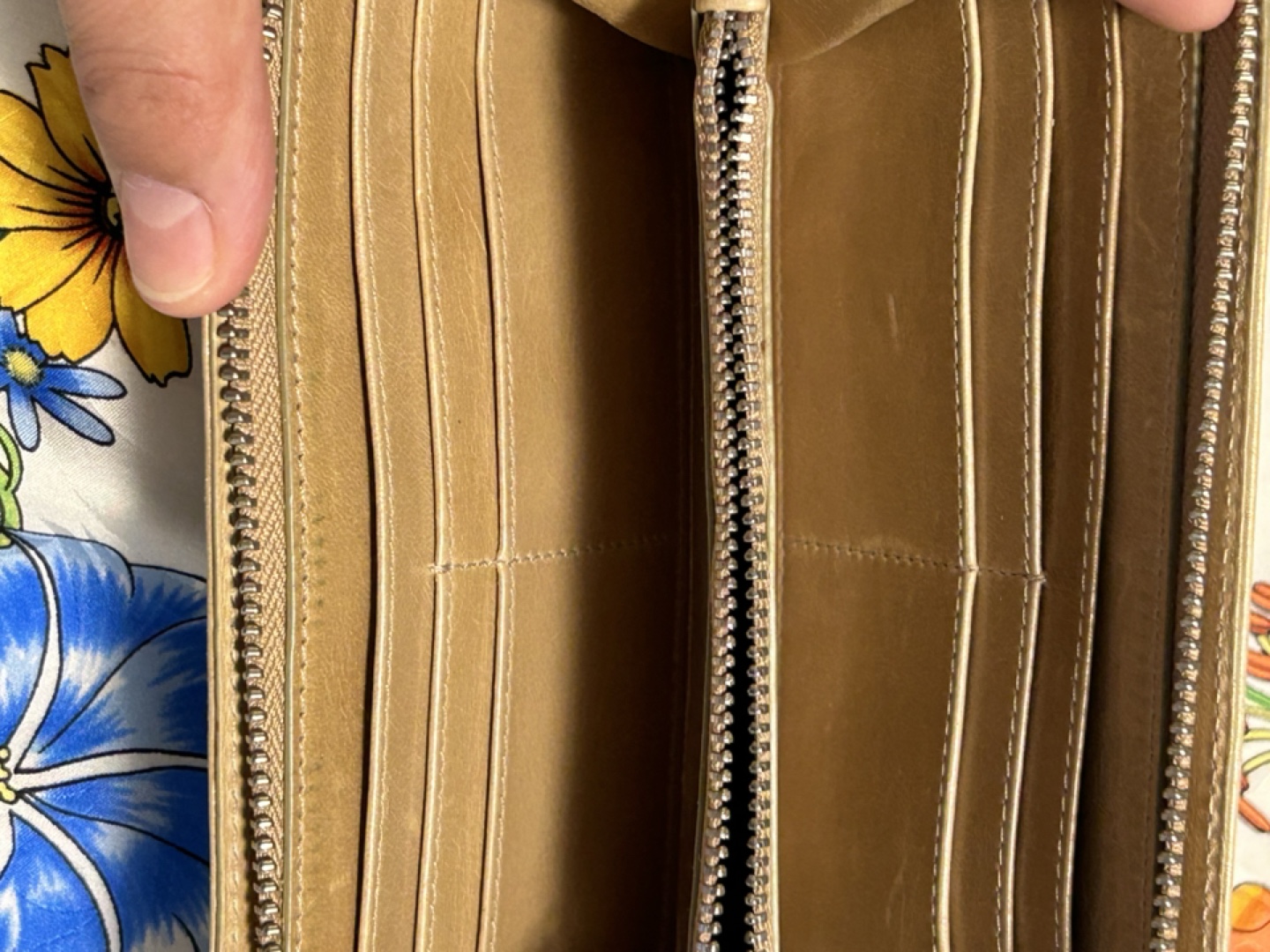 Escada Sport Beige Wallet - photo 4