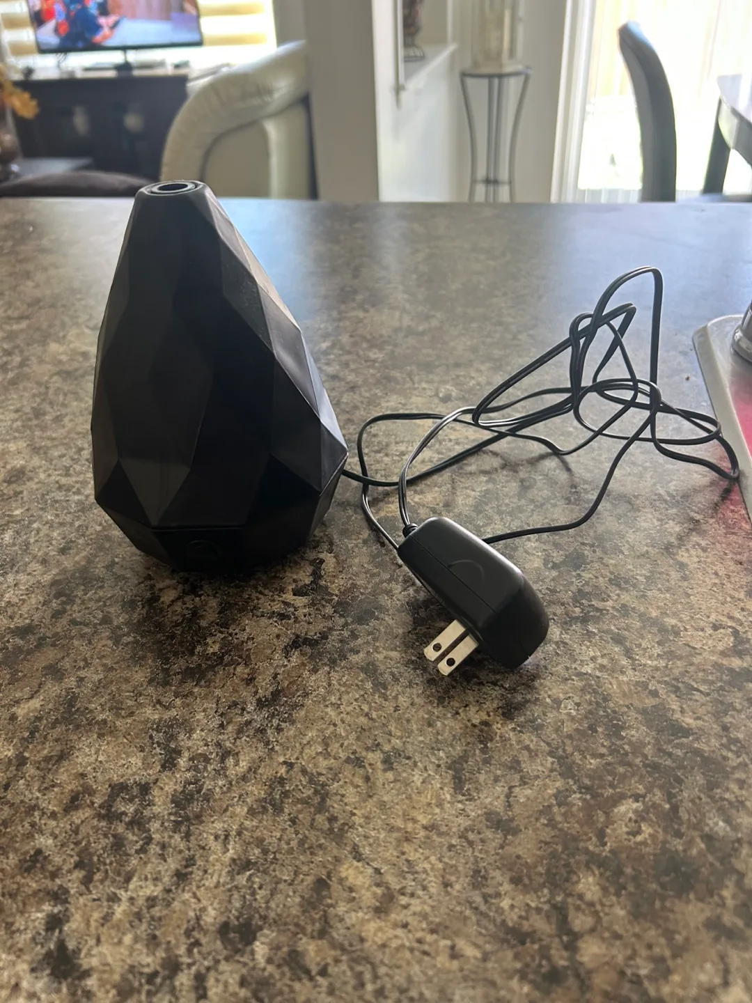 Black Diamond-Shaped Diffuser with Adapter thumbnail