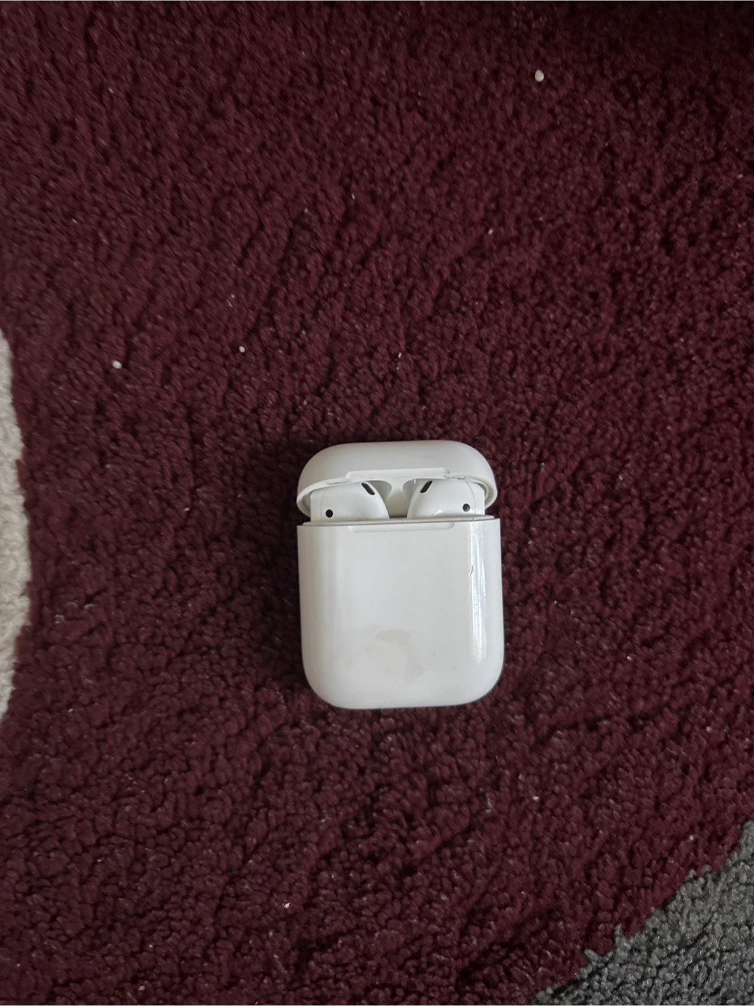Apple AirPods 2nd Generation