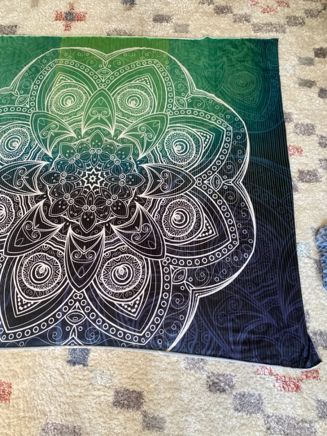 Green Mandala Tapestry image indicator(3)