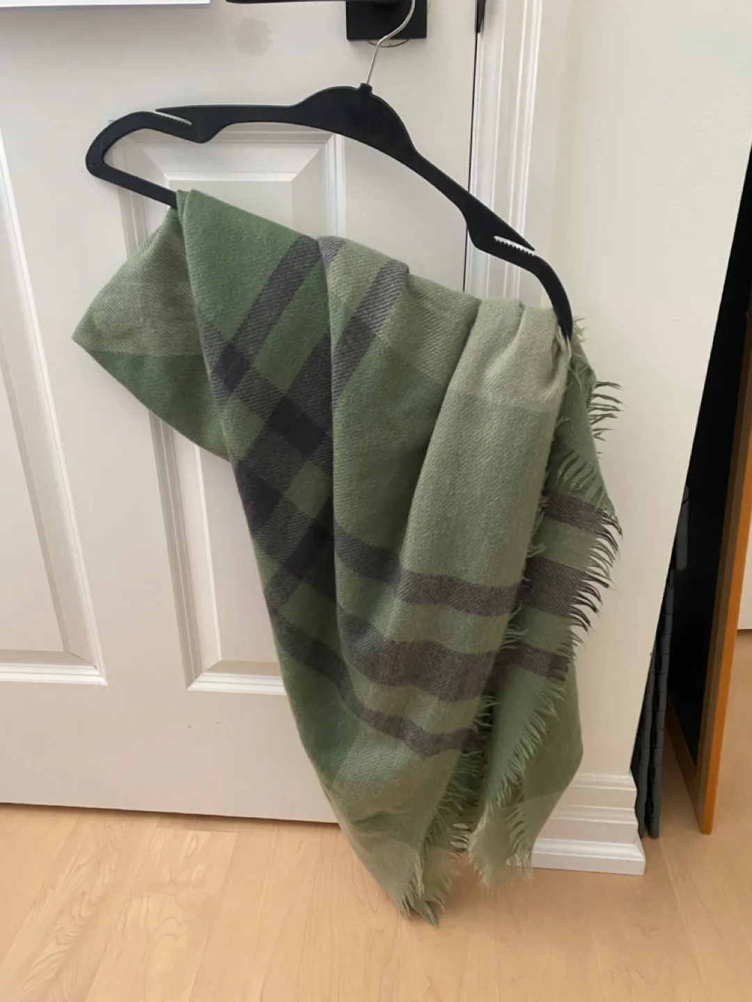 Plaid Scarf image indicator(3)