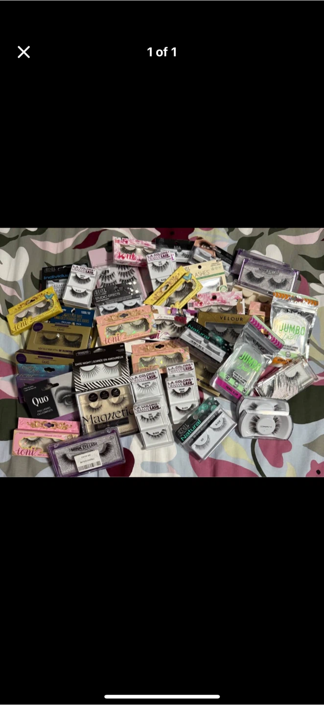 Bundle of Various Eyelashes