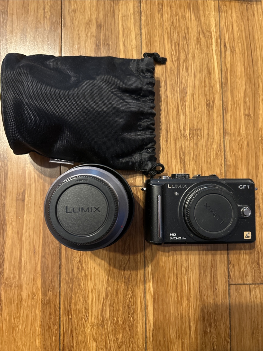 Lumix GF1 Camera with Zoom Lens