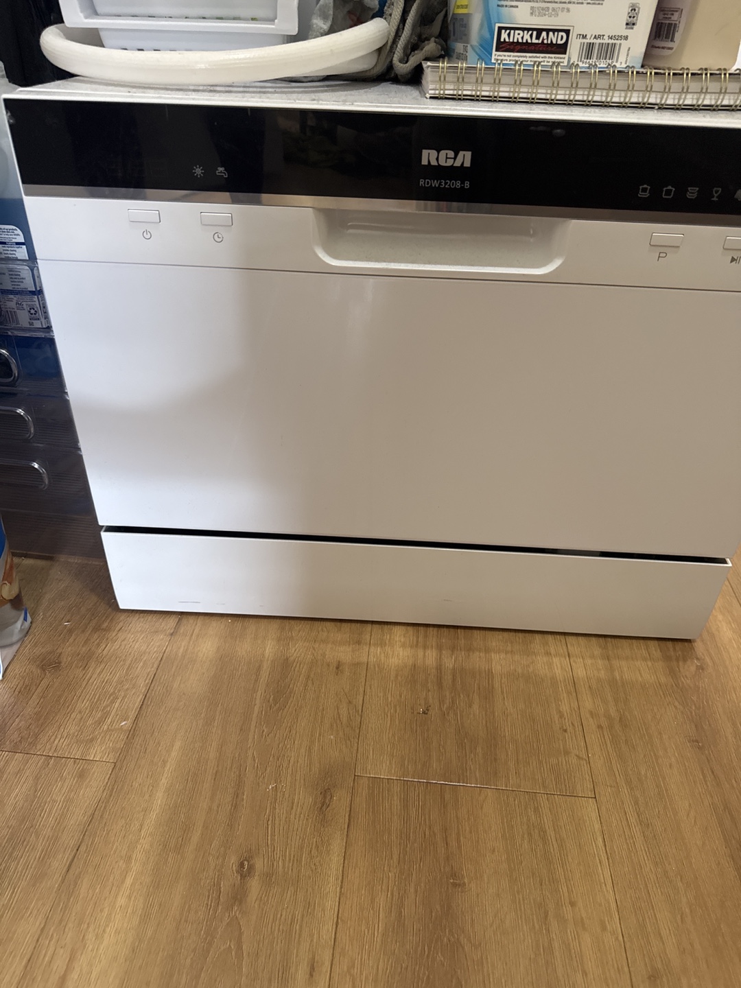 RCA RDW3208-B Countertop Dishwasher