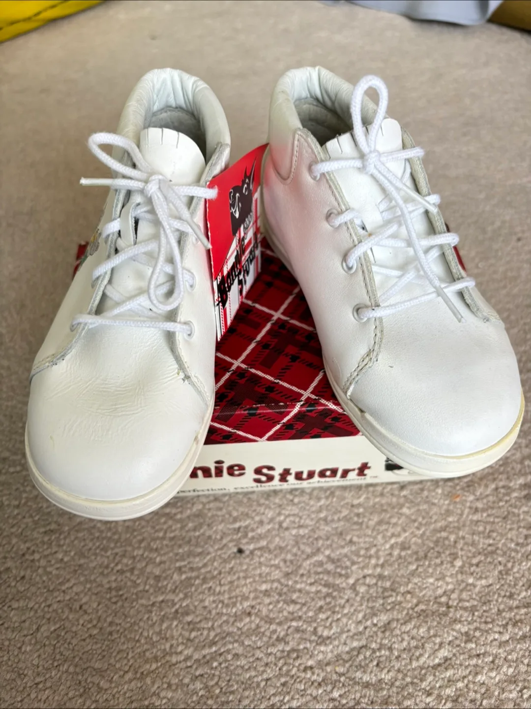 Bonnie Stuart White Leather Baby Shoes image indicator(3)
