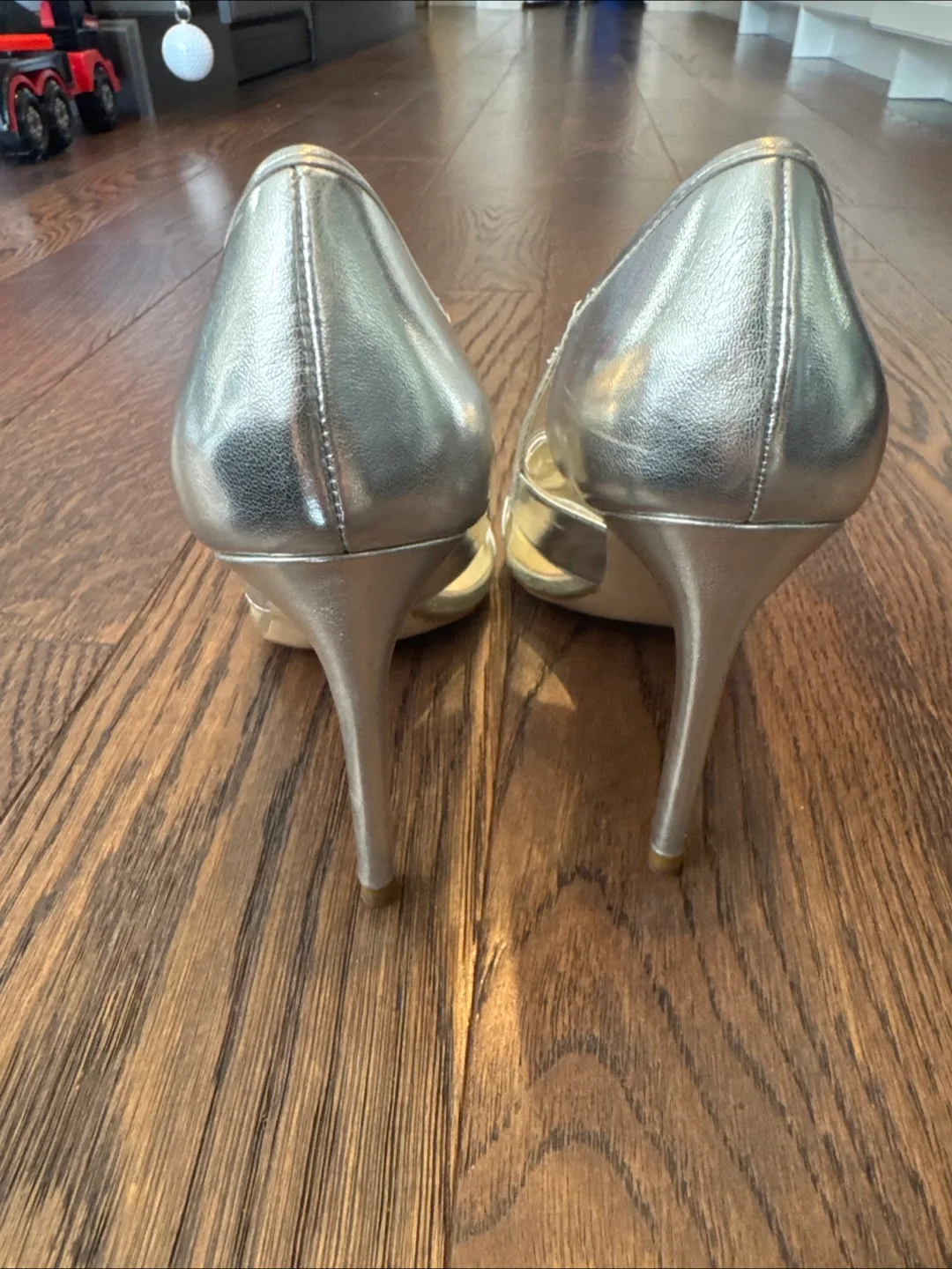 Zara Basic Silver Heels, 37 image indicator(2)