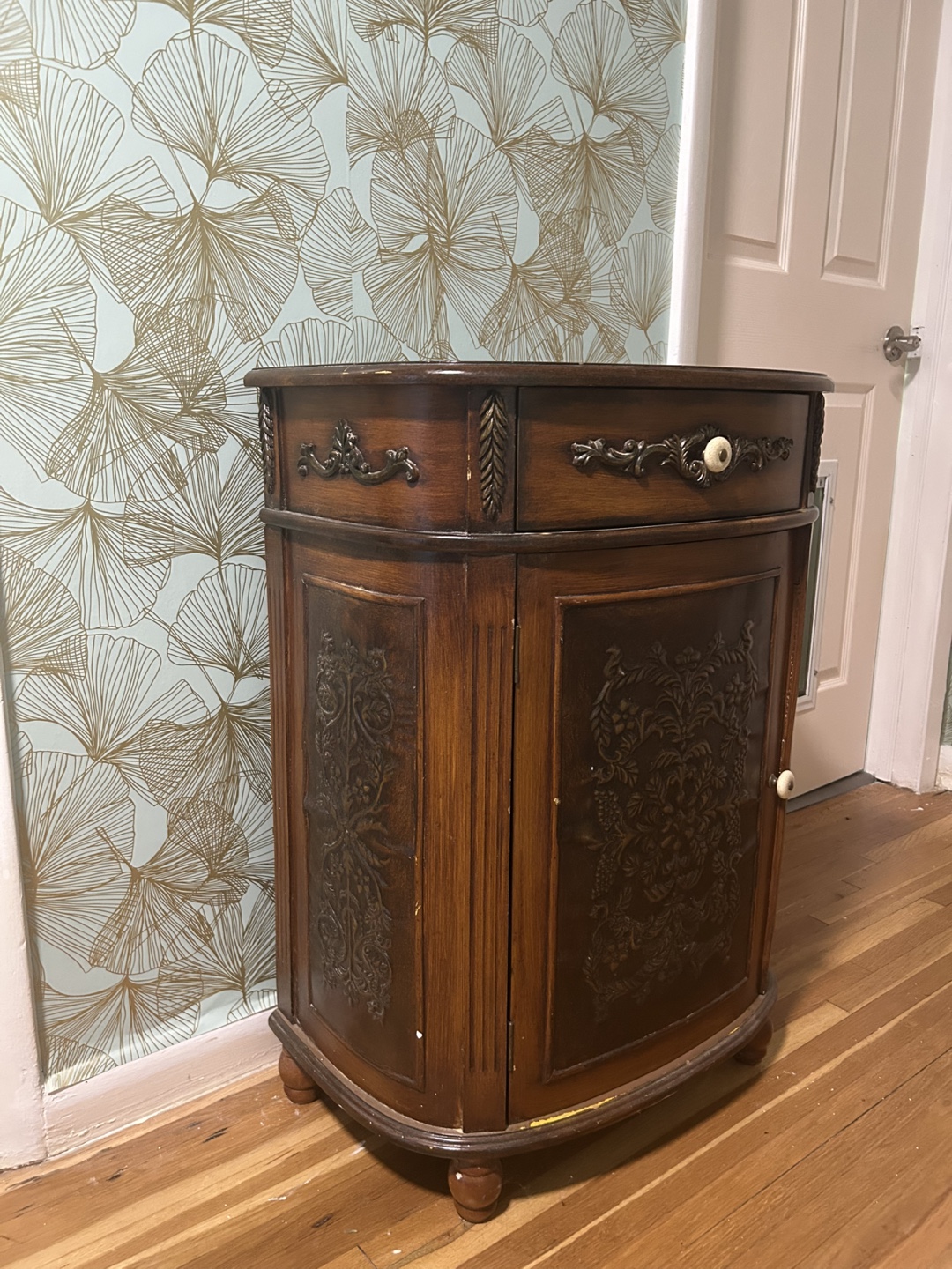 Vintage Wooden Cabinet - photo 2