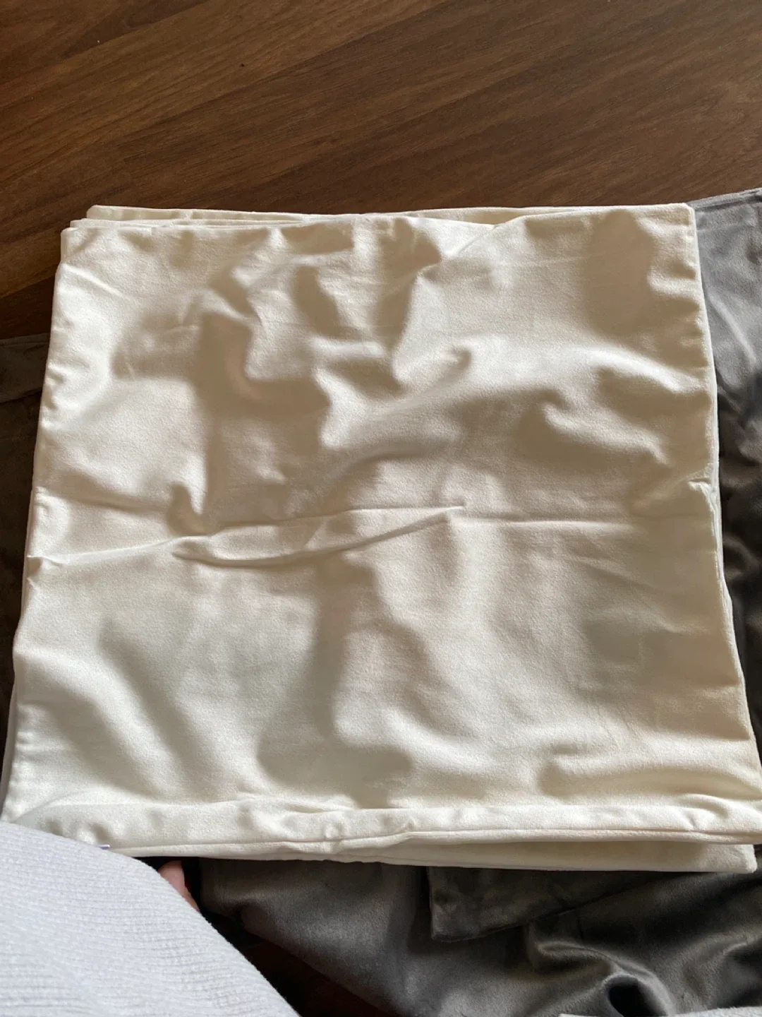 Off-White Pillow Cover set of 4 thumbnail