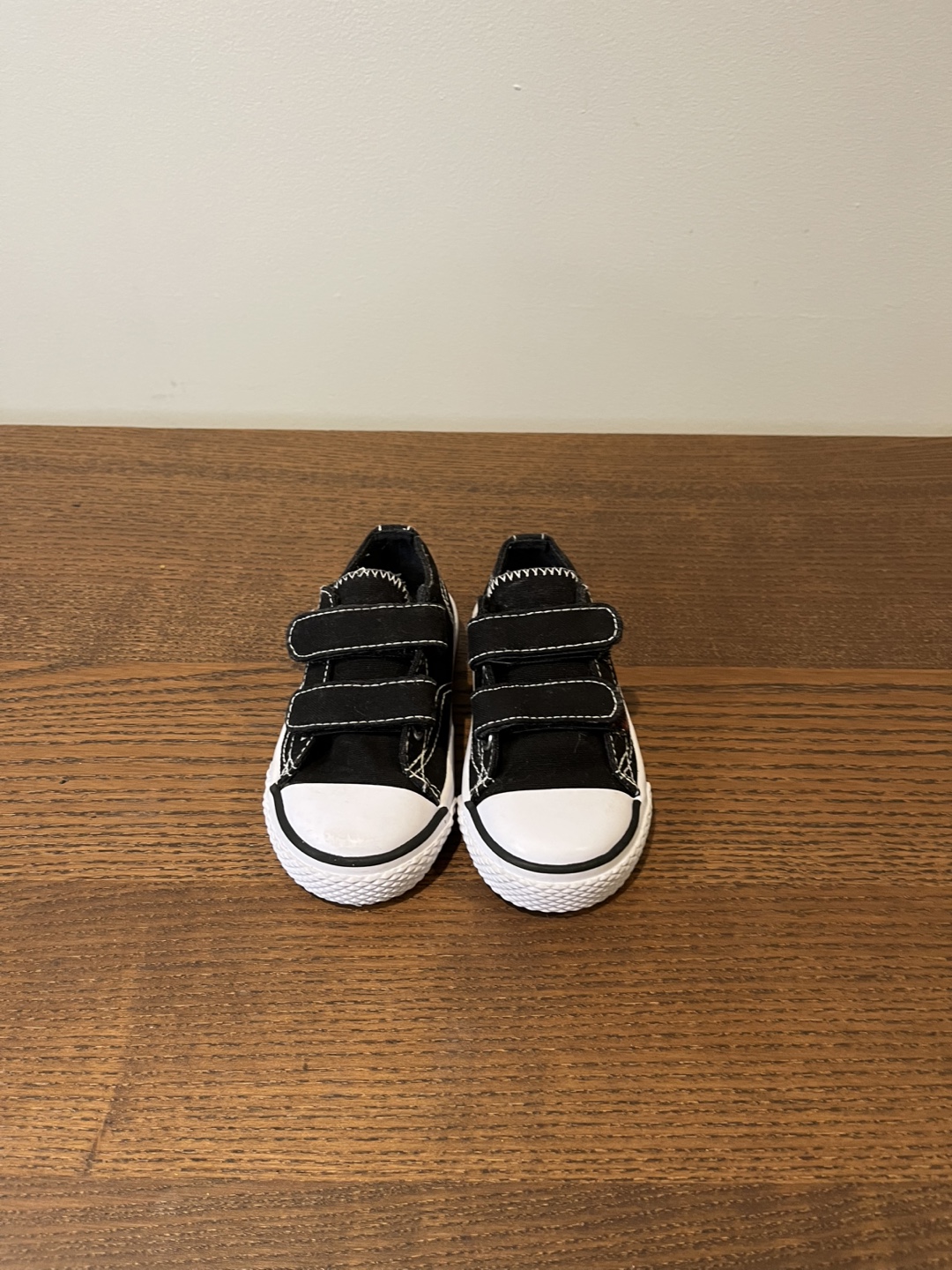 🥕Converse Kids' Chuck Easy-On Sneaker size 7 - photo 2