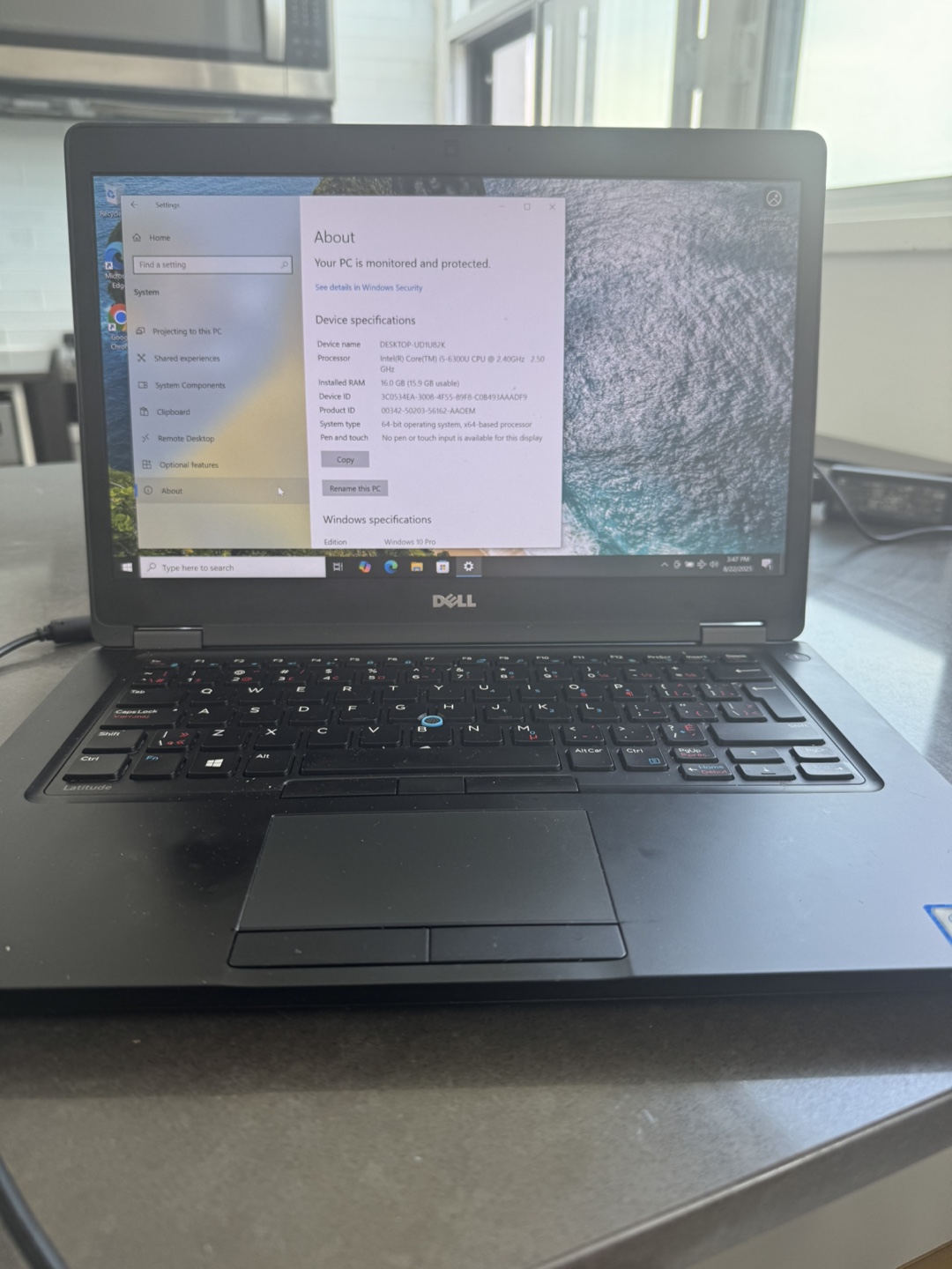 Dell Latitude E7470 Laptop - photo 2