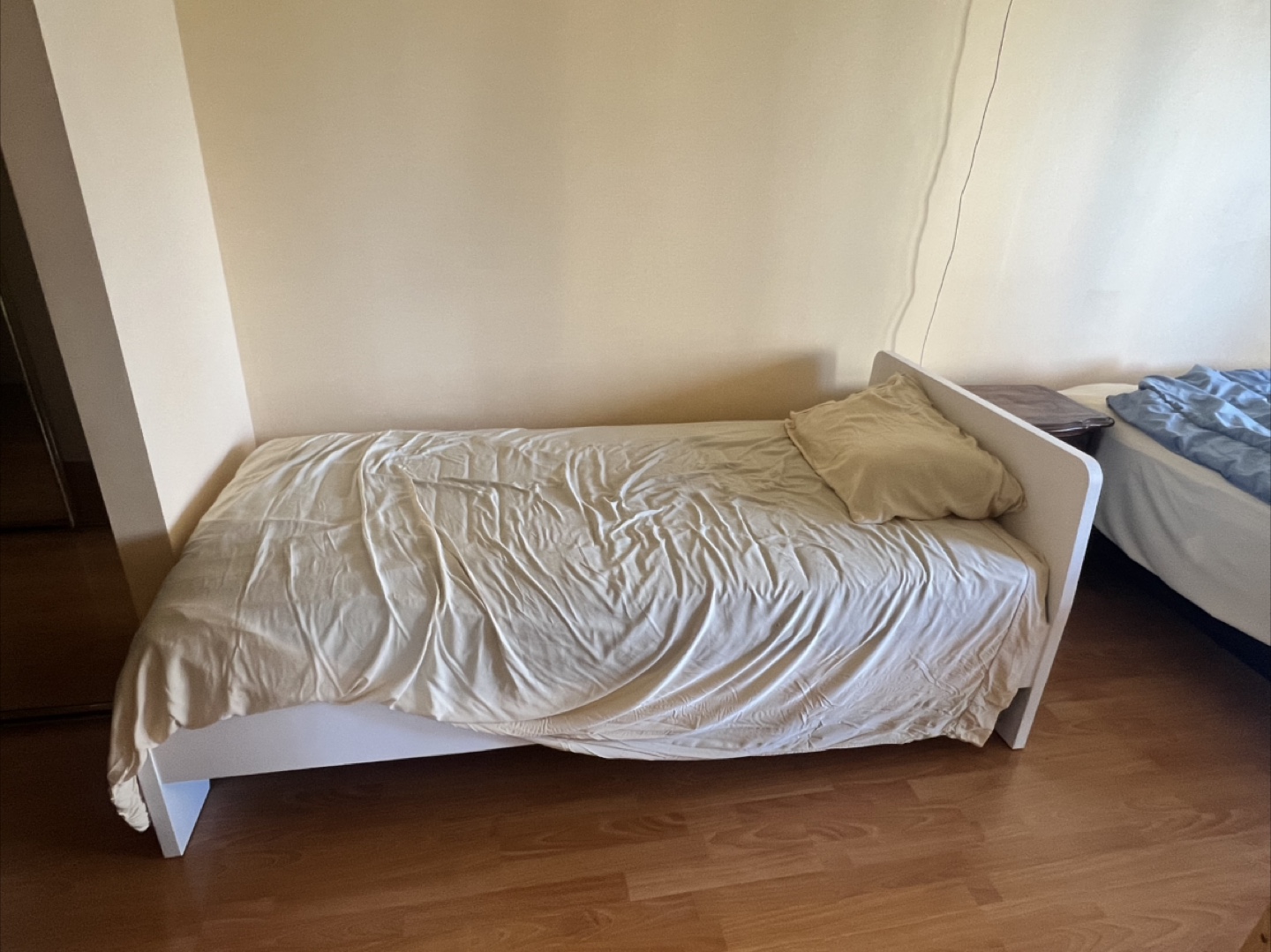 Twin Bed Frame & Mattress