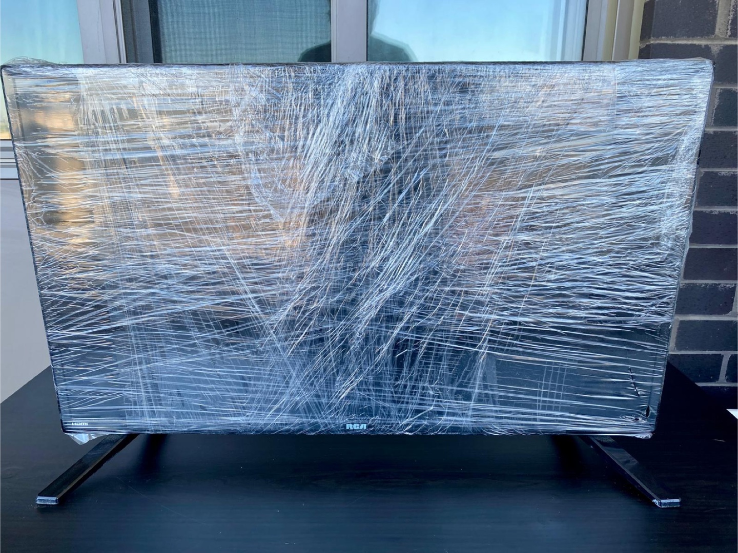 42 inches RCA TV