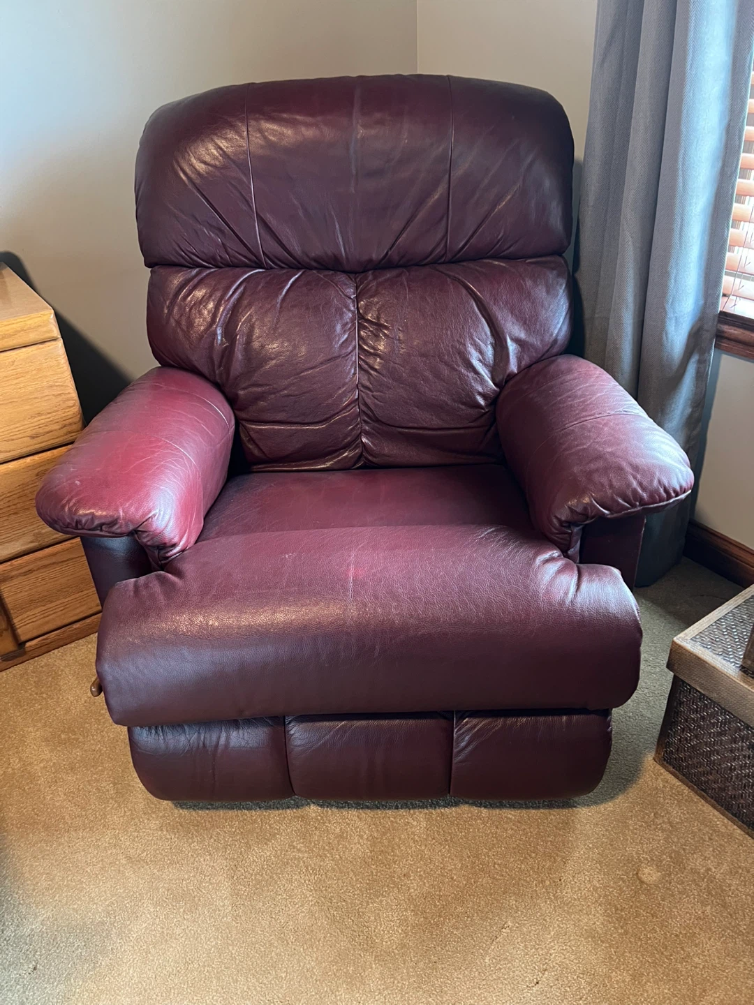 La-Z-Boy Recliner - Burgundy Leather
