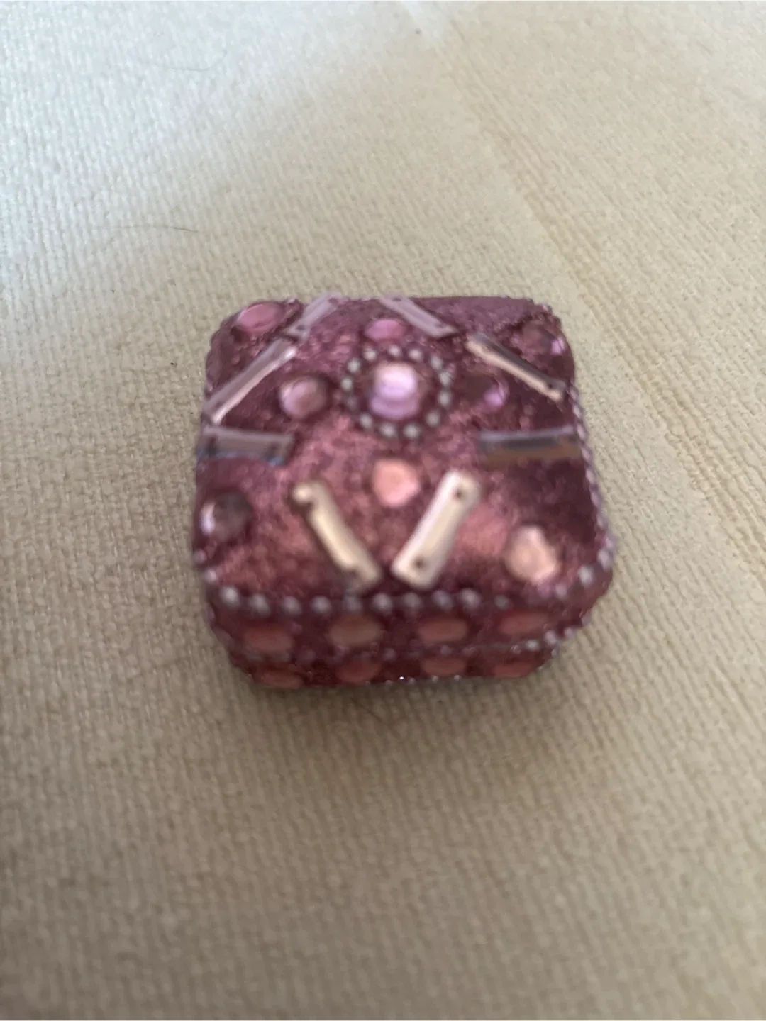 Decorative Pink ring  Box thumbnail