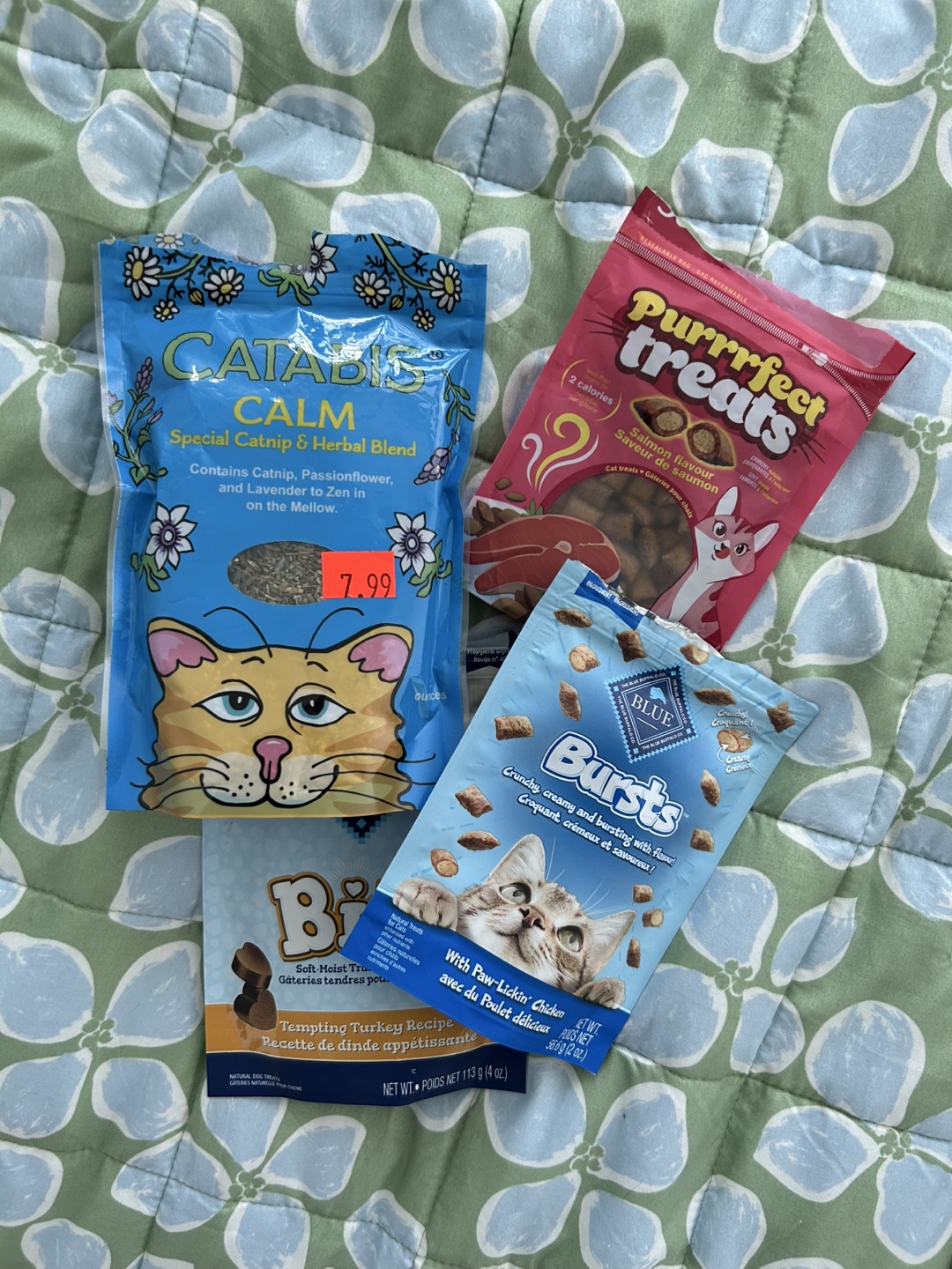 Cat & Dog Treats Bundle: Purrfect, Catabi, Blue Buffalo - photo 5
